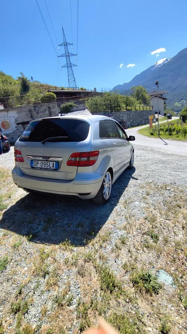 Mercedes-Benz C-Class 2008 photo 2
