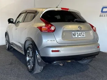 Nissan Juke 2010 photo 5