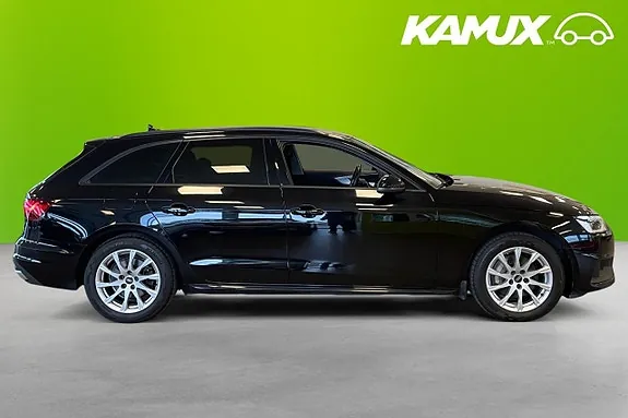 Audi A4 2022 photo 2