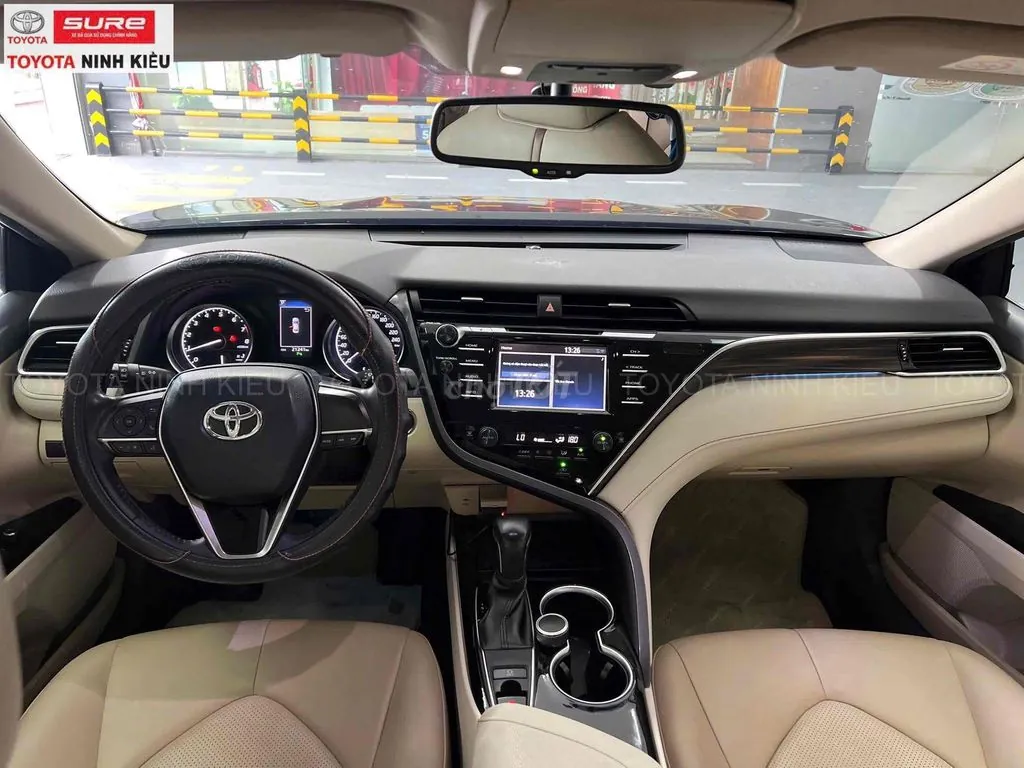 Toyota Camry 2020 photo 5