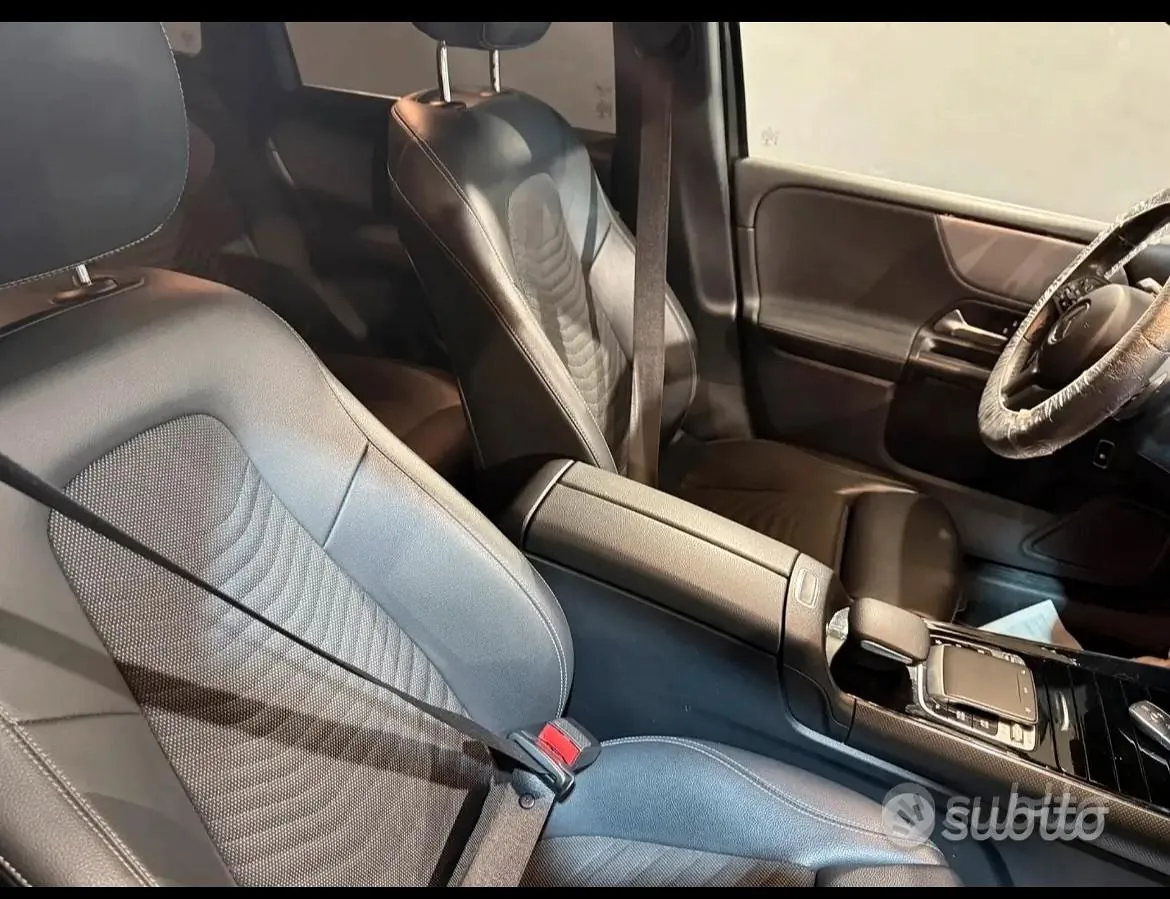 Mercedes-Benz B-Class 2020 photo 5