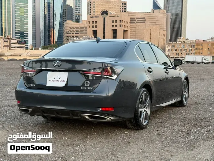 Lexus Gs 2019 photo 2