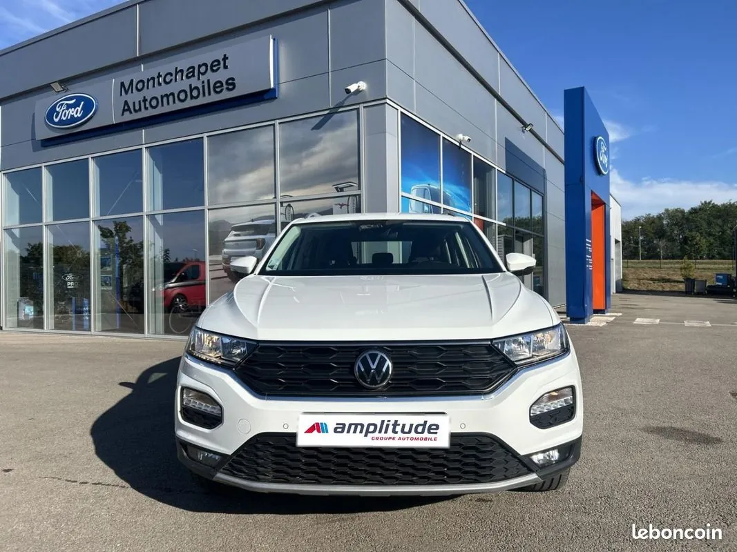 Volkswagen T-Roc 2021 photo 2