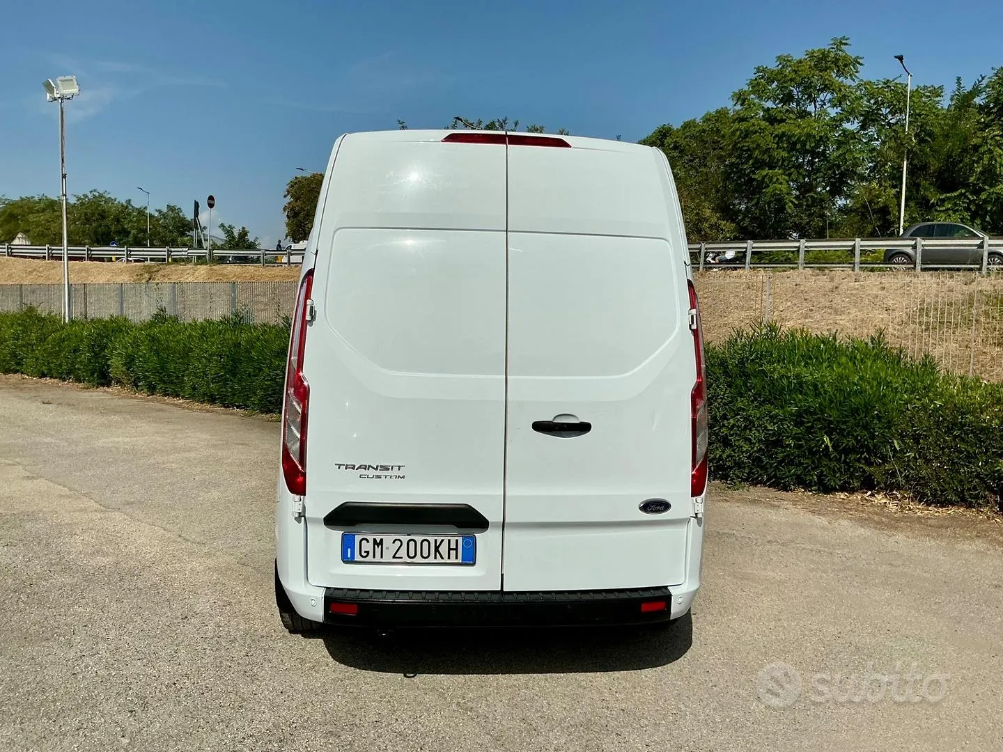 Ford Transit Custom 2023 photo 4