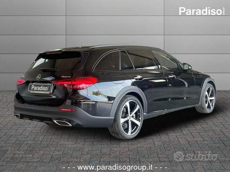 Mercedes-Benz C-Class 2025 photo 2