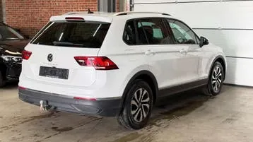Volkswagen Tiguan 2022 photo 2