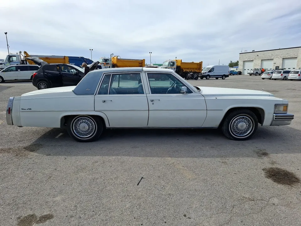 Cadillac Sedan Deville 1978 photo 4