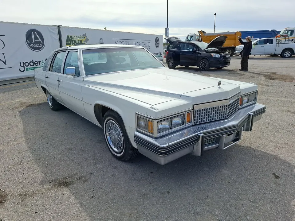 Cadillac Sedan Deville 1978 photo 3