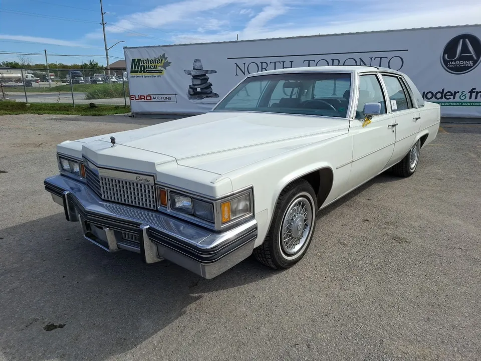 Cadillac Sedan Deville