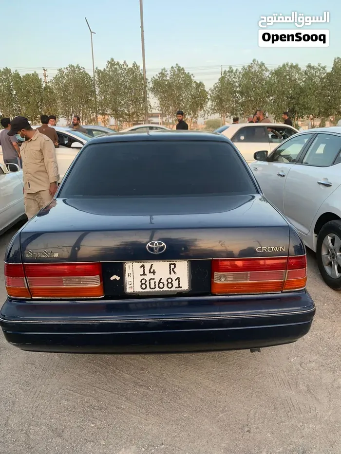 Toyota Crown 2000 photo 4