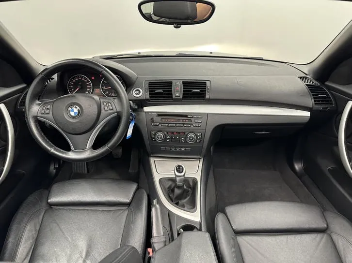 BMW 1-Serie Cabrio 2010 photo 2