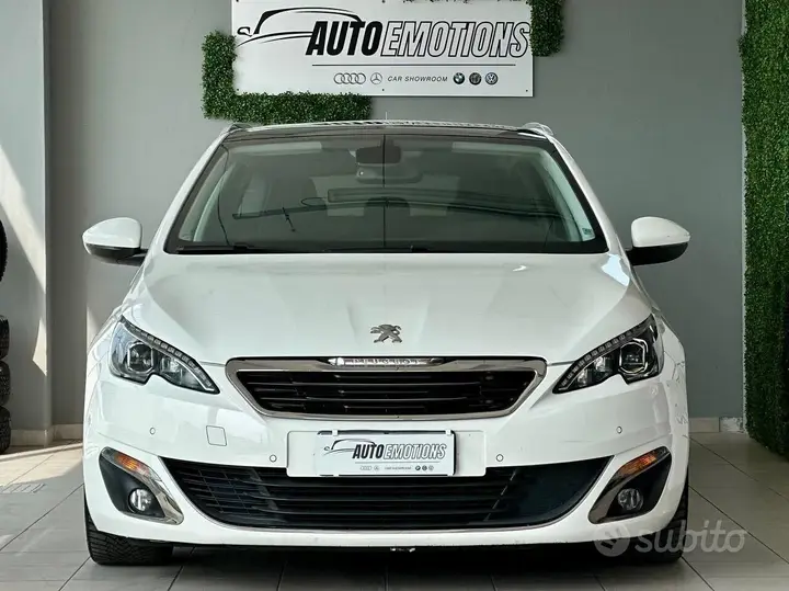Peugeot 308 2016 photo 2