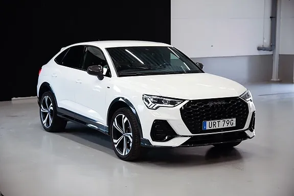 Audi Q3 2022 photo 5