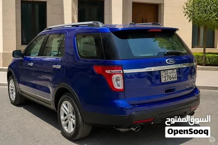 Ford Explorer 2015 photo 2