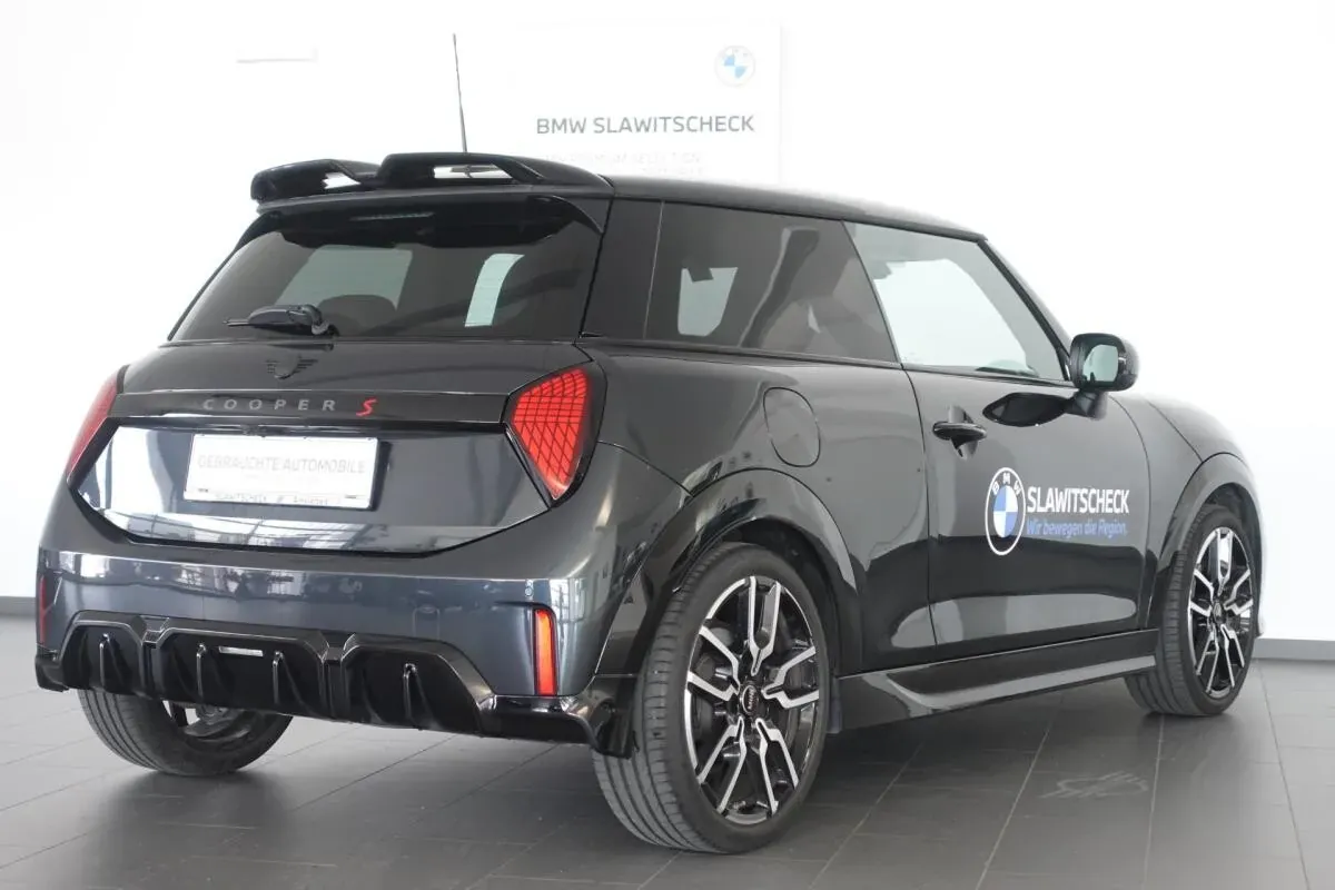 Mini Cooper 2025 photo 3