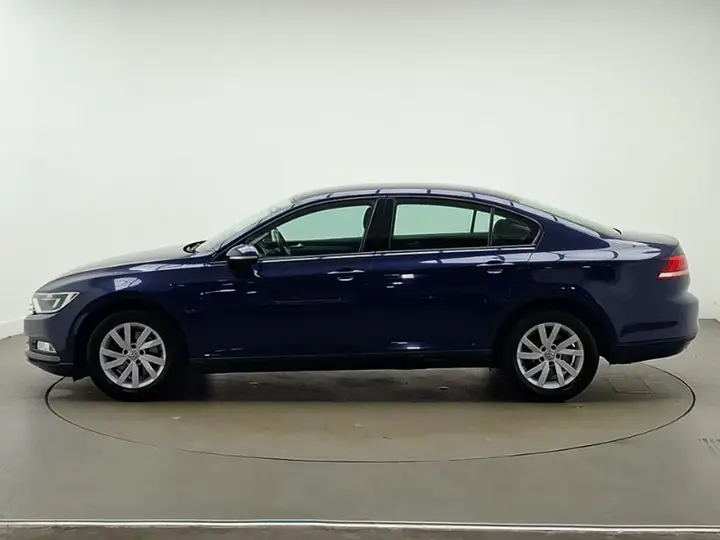 Volkswagen Passat 2019 photo 4