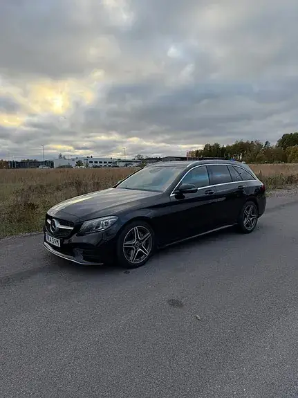 Mercedes-Benz C220