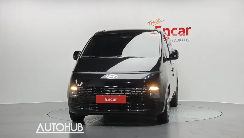 Hyundai Staria 2024 photo 3