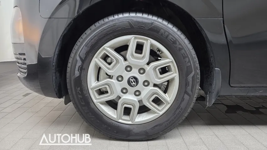 Hyundai Staria 2024 photo 5