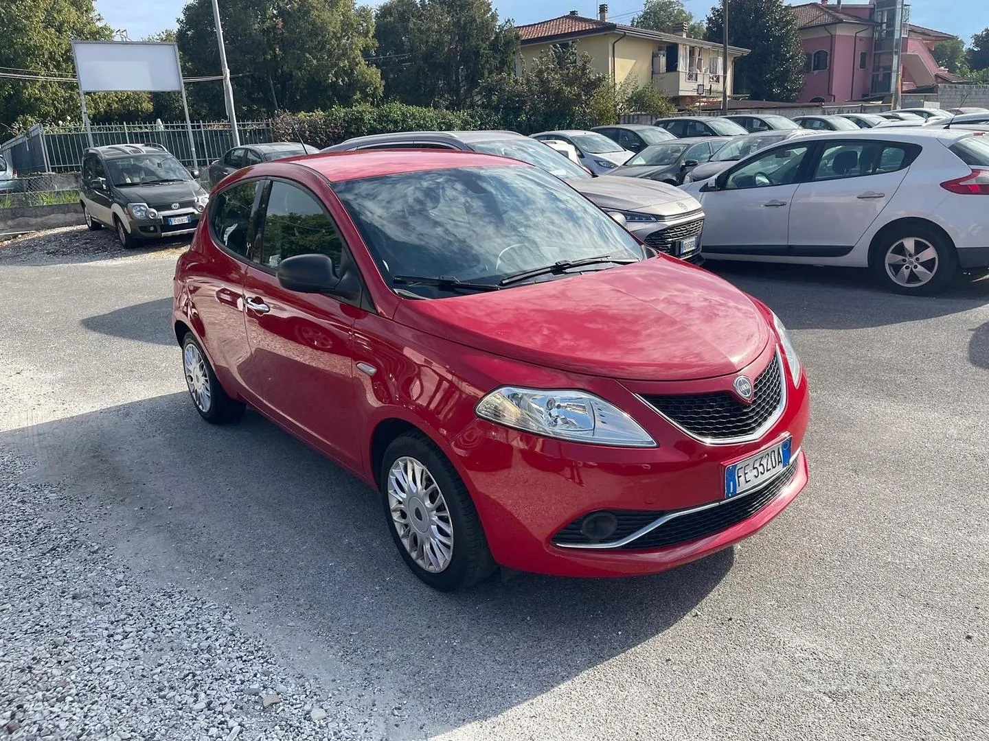 Lancia Ypsilon 2016 photo 3