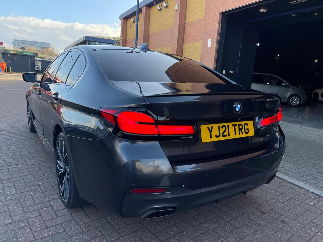 BMW 5 Series 2021 photo 4