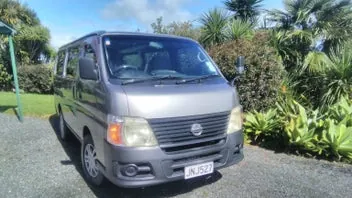 Nissan Caravan 2007 photo 2