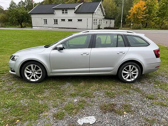 Skoda Octavia 2018 photo 2