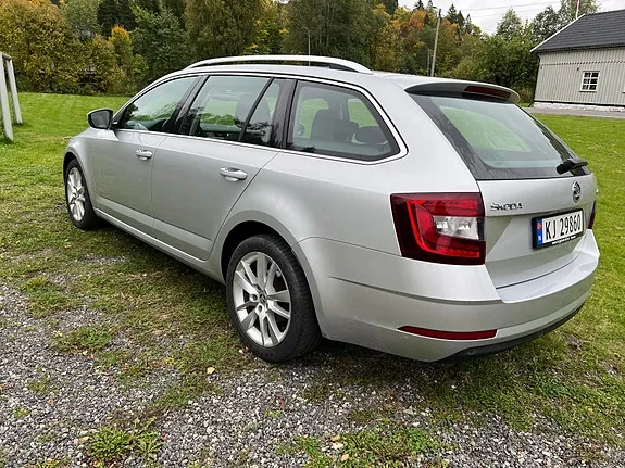 Skoda Octavia 2018 photo 5