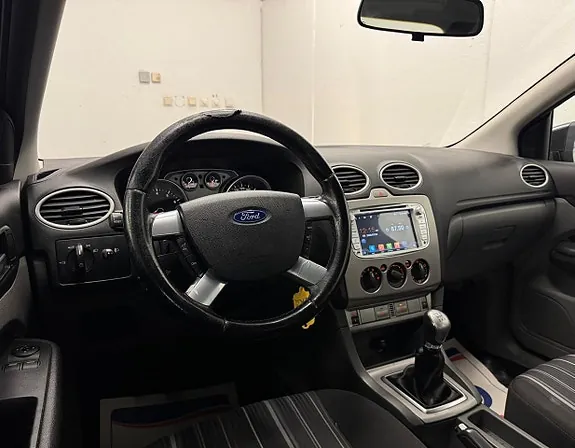 Ford Focus 2009 photo 4