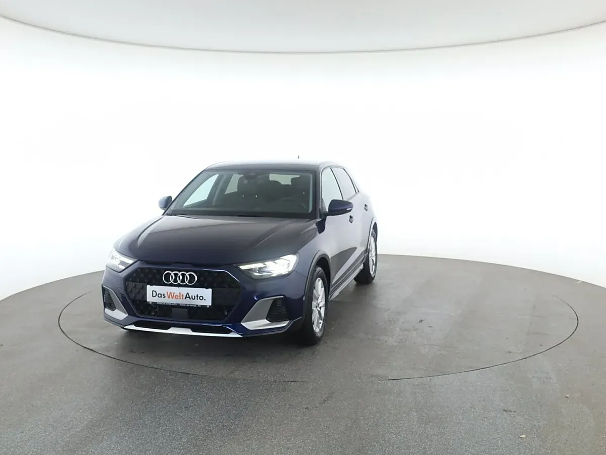 Audi A1 2025 photo 2