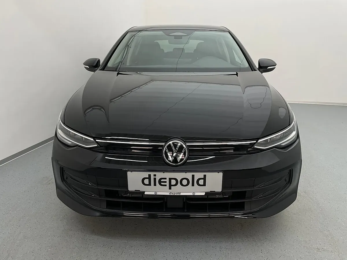 Volkswagen Golf 2026 photo 2