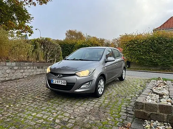 Hyundai I20