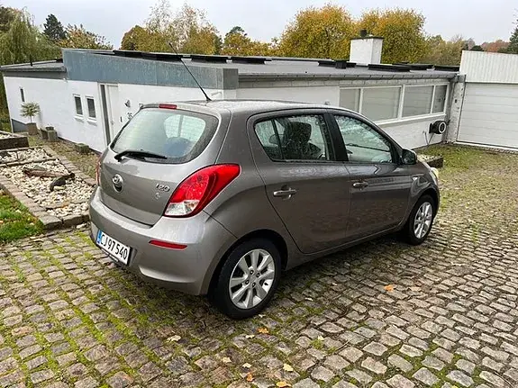 Hyundai I20 2013 photo 4