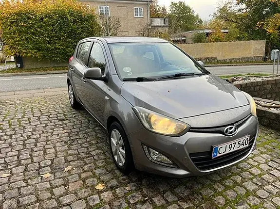 Hyundai I20 2013 photo 3