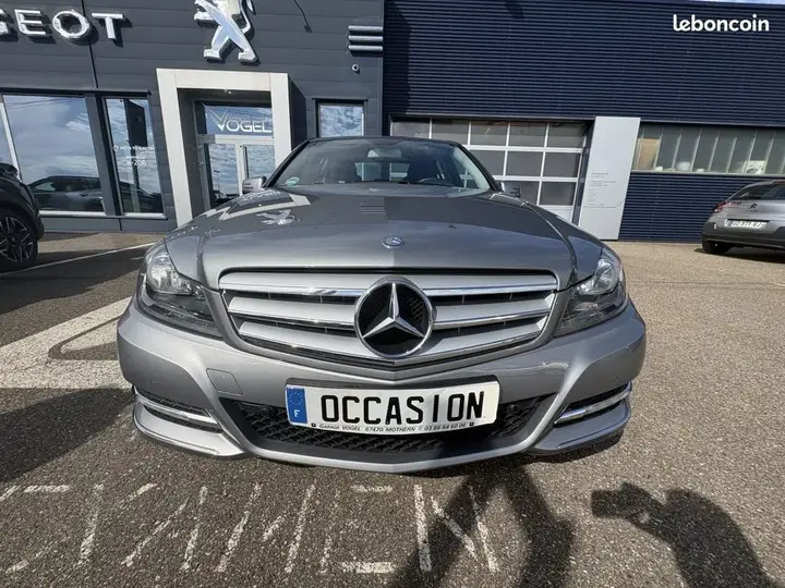 Mercedes-Benz C-Class 2013 photo 2