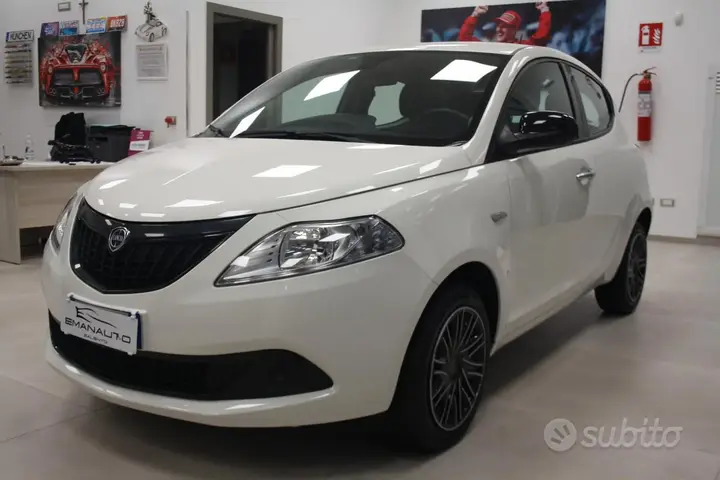 Lancia Ypsilon 2023 photo 2