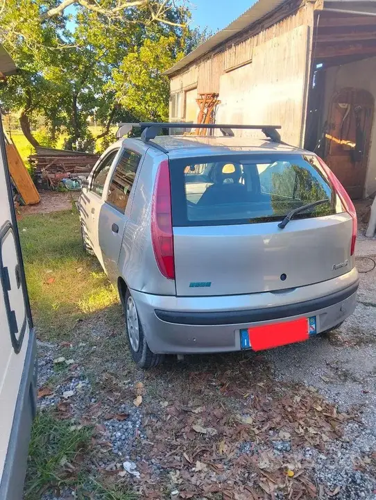 Fiat Punto 2001 photo 2