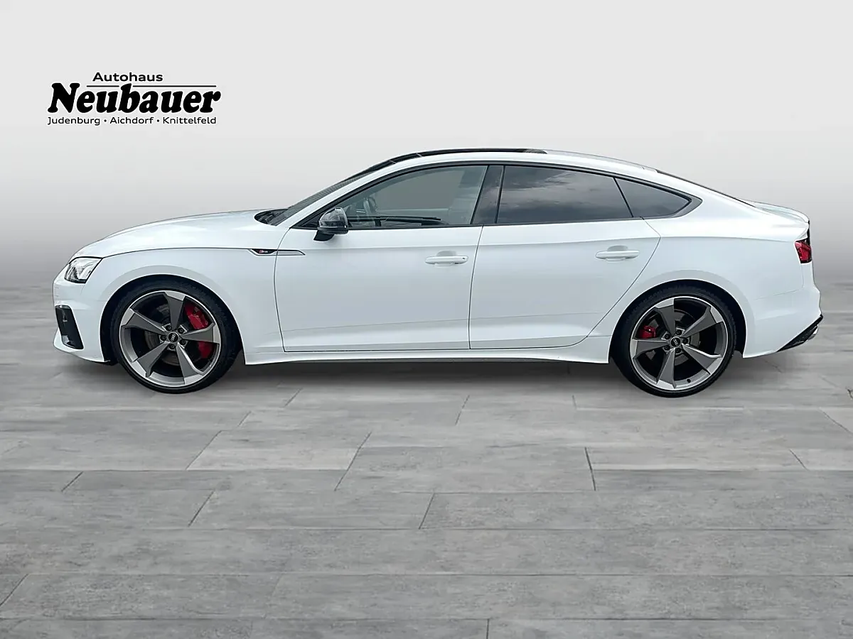 Audi A5 2022 photo 2