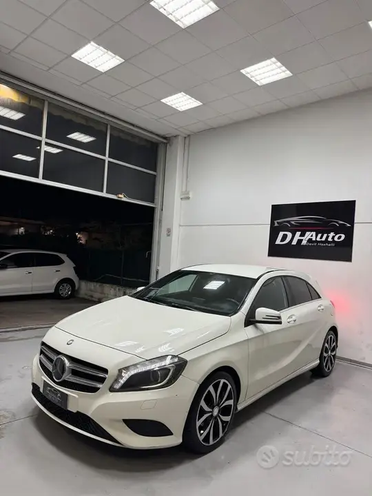 Mercedes-Benz A 180 Cdi 2014 photo 2