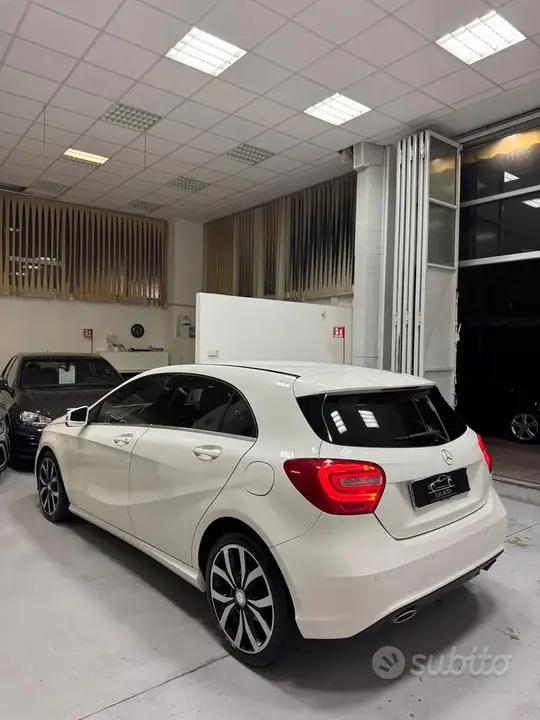 Mercedes-Benz A 180 Cdi 2014 photo 4
