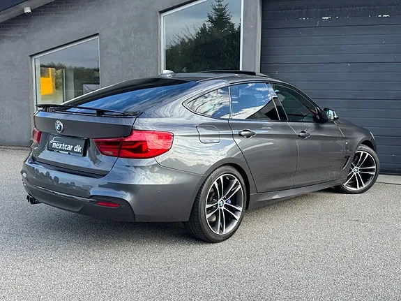BMW 330I 2017 photo 4