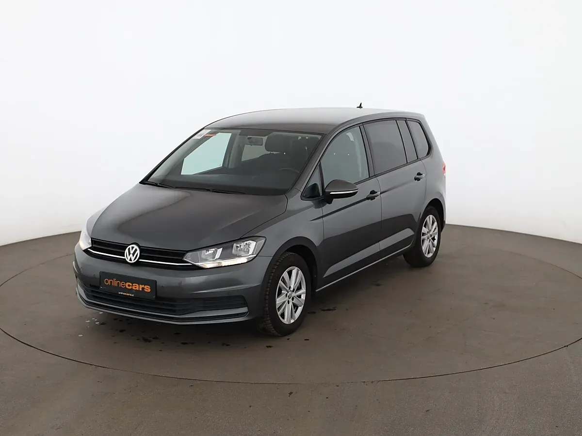 Volkswagen Touran 2020 photo 2