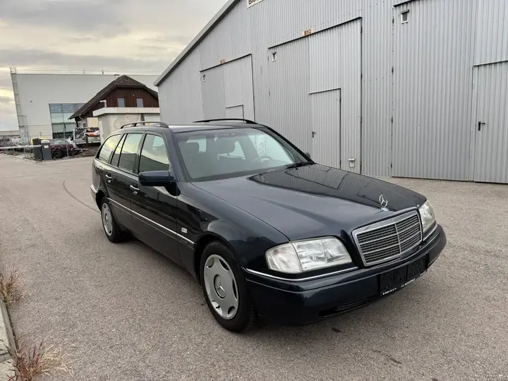 Mercedes-Benz C-Class 1997 photo 2