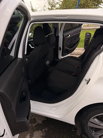 Peugeot 308 2019 photo 4