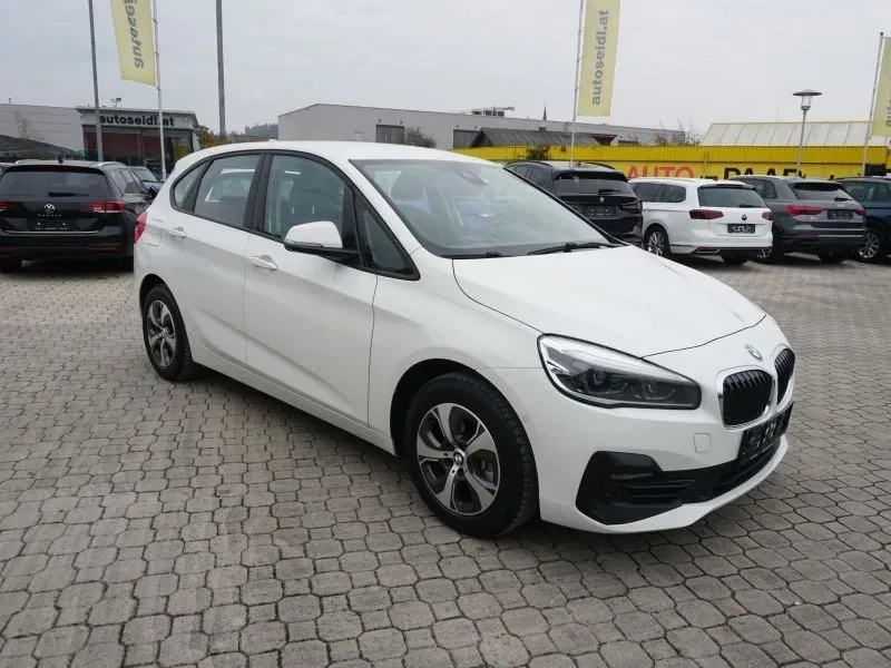 BMW 2 Series 2021 photo 3