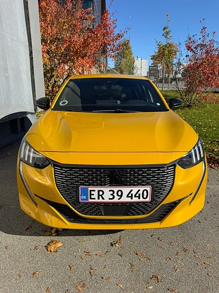 Peugeot E-208 2022 photo 4