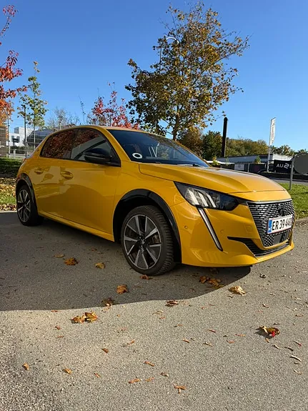 Peugeot E-208 2022 photo 5