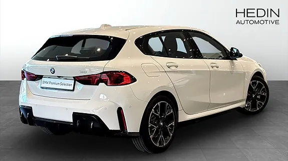 BMW 120 2026 photo 2