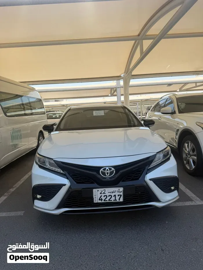 Toyota Camry 2024 photo 2