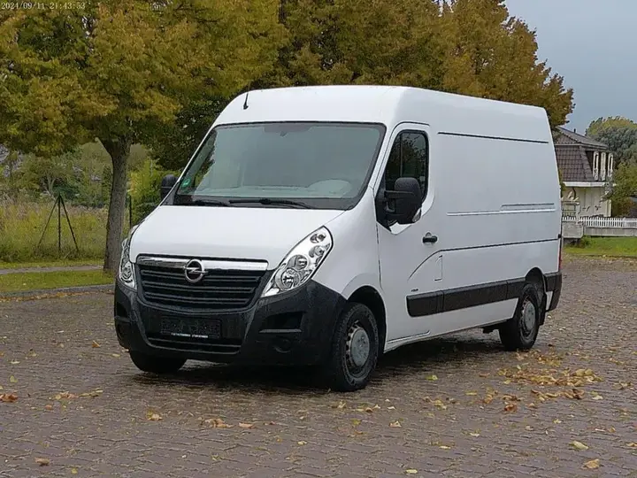 Opel Movano